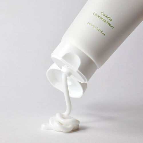 Charger l'image 1 dans la galerie. MIXSOON - CENTELLA CLEANSING FOAM