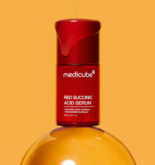 Charger l'image 1 dans la galerie. MEDICUBE -  RED SUCCINIC ACID SERUM
